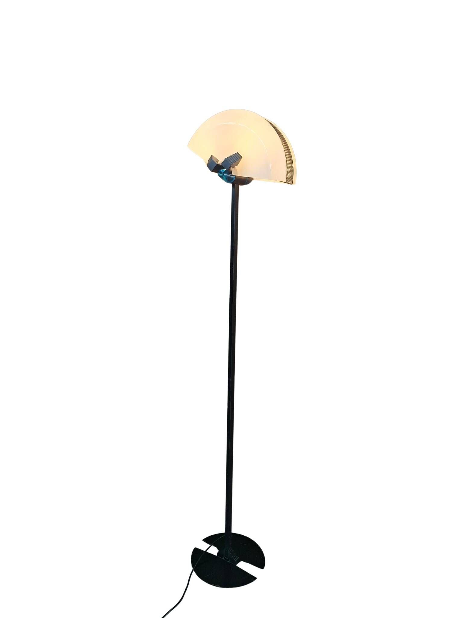 Lampe sur pied des années 70 en fer et verre de Murano, design industriel.
