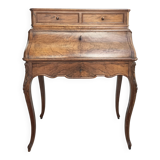 Louis XV slant desk in walnut, 19th century.