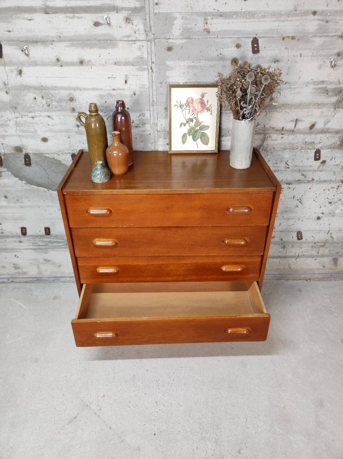 Commode vintage