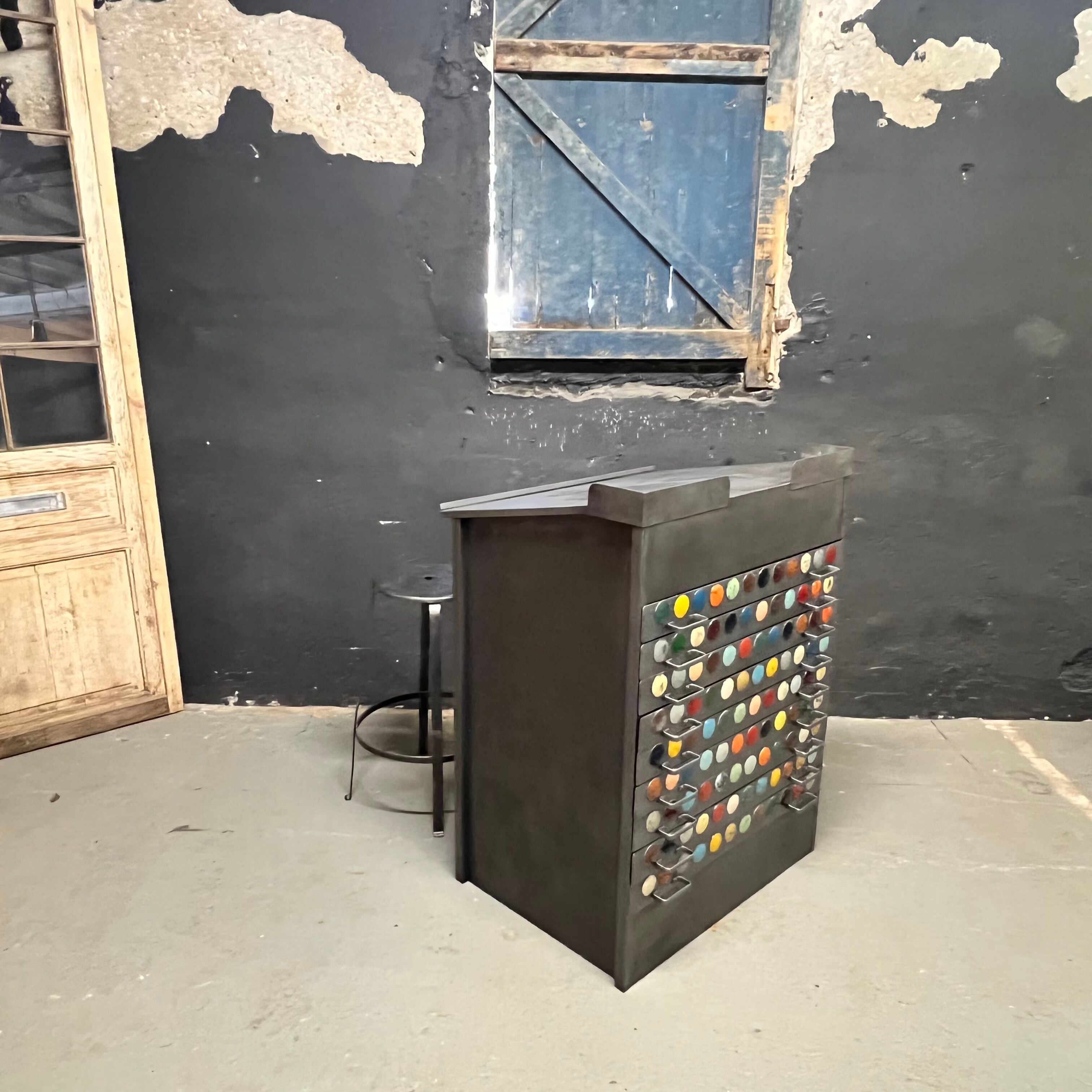 Valentine 1940 industrial paint counter