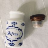 Series of 6 vintage spice jars in white opaline