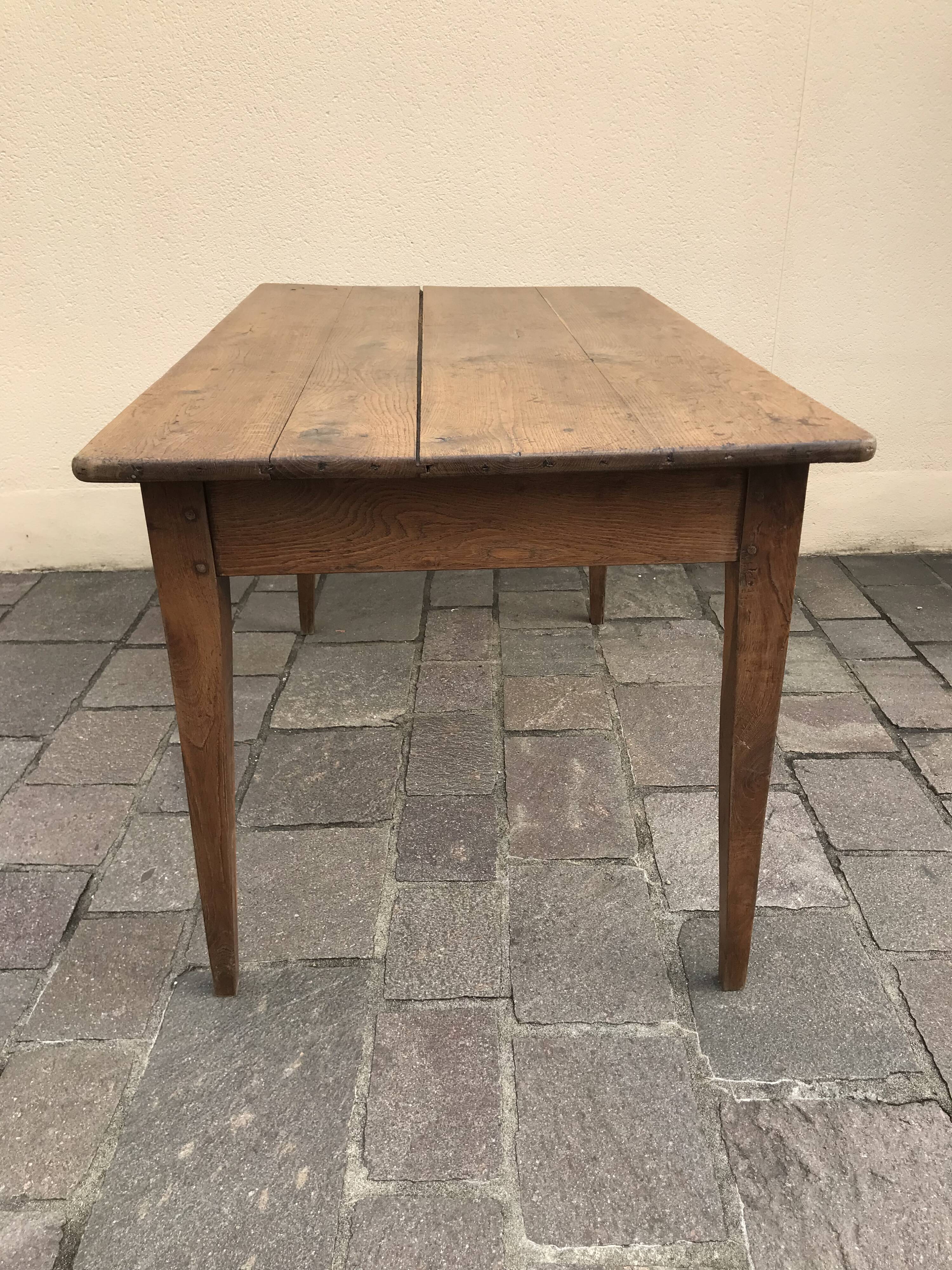 Farm table