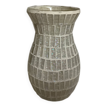 Vase en mosaïques pailletées