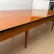 Table Biedermeier extensible en bois de cerisier, sud de l'Allemagne, 1880