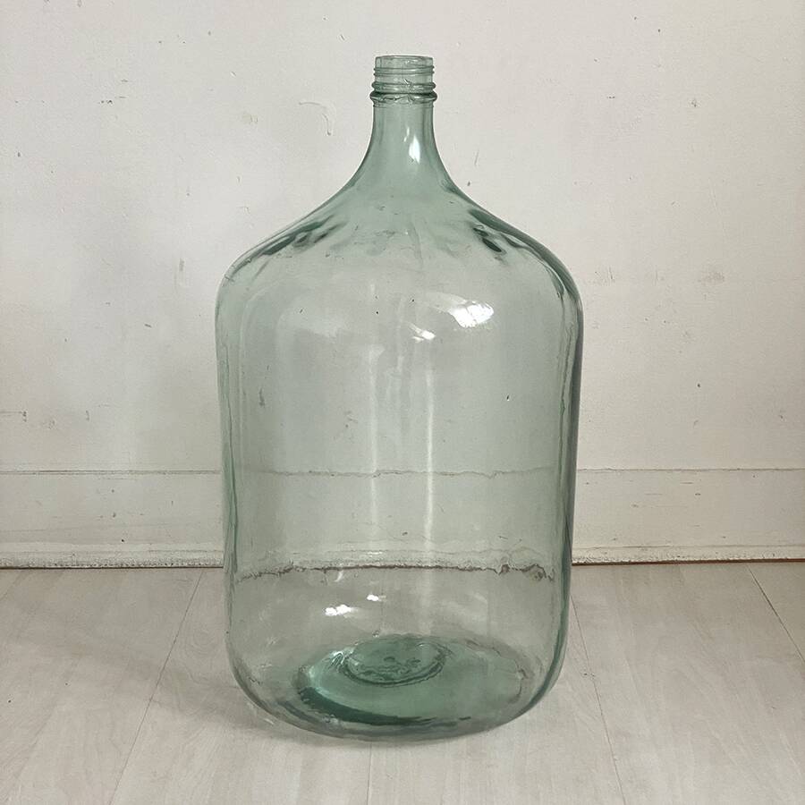 Lady Jeanne height 54 cm diameter 36 cm