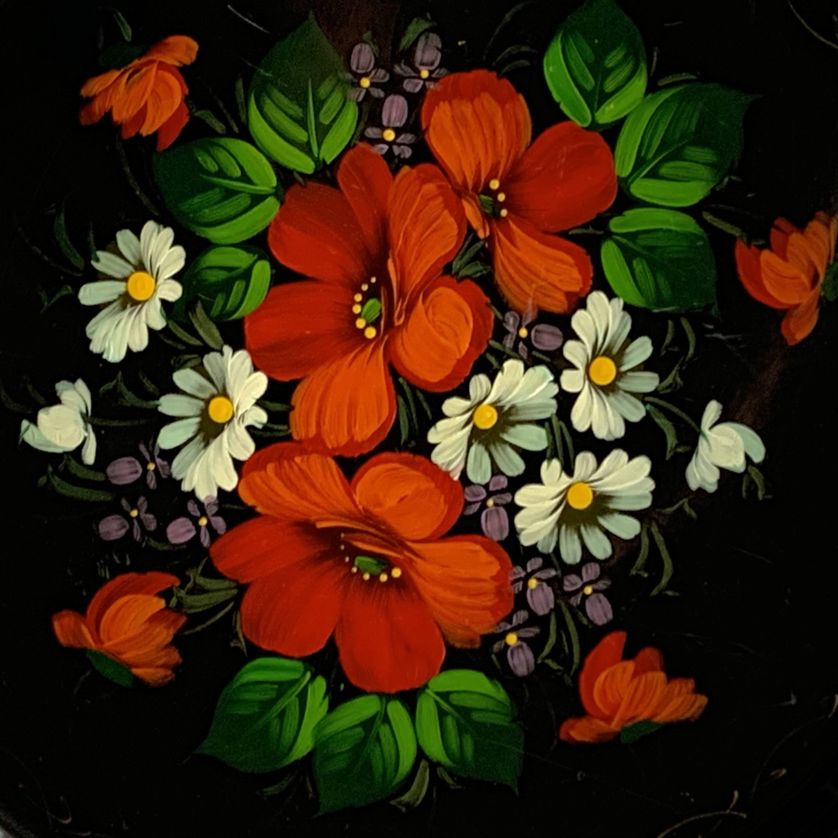 Vintage round tray in enamelled sheet metal - hand-painted floral decoration