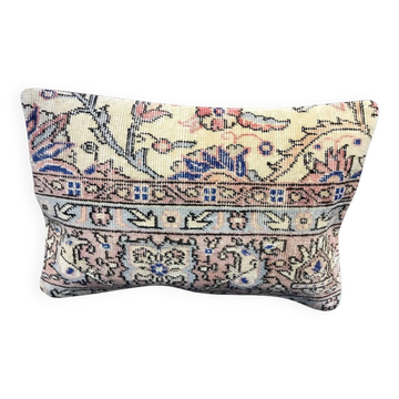 Floral Design Neutral Rug Pillow Cover 40x60cm