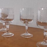 Set of 5 old port glasses with engraved crystal stems