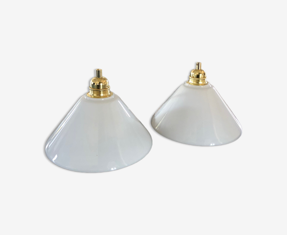 2 suspensions en opaline, anciennes