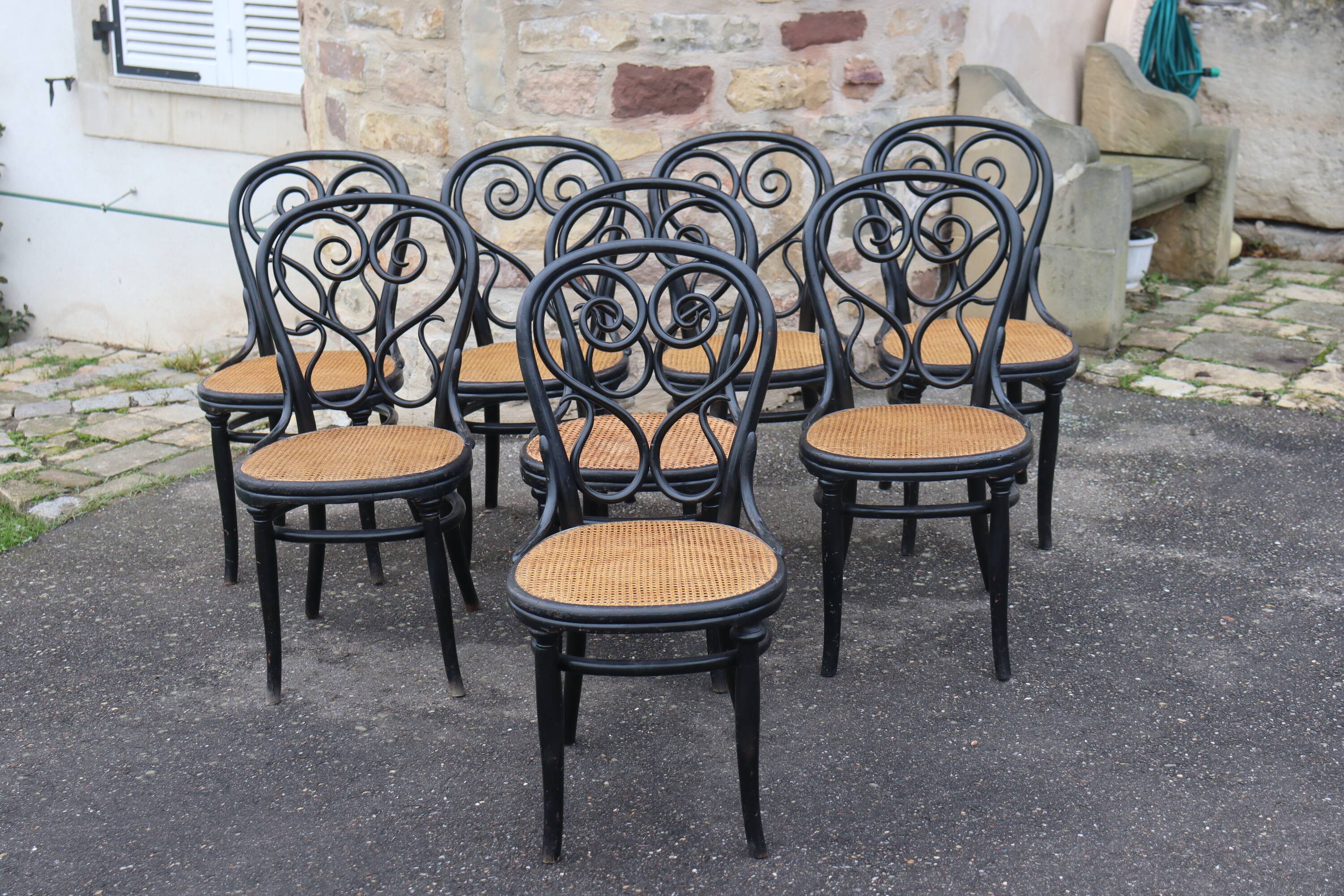 Set of 8 Thonet chairs, model no. 4, known as "Daum café", 1880