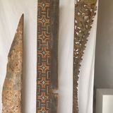 Rectangular Indonesian construction element with blue and yellow plant in carved wood