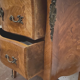 Commode galbée de style Louis XV en marqueterie XX siècle