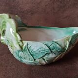 Gravy boat in barbotine style