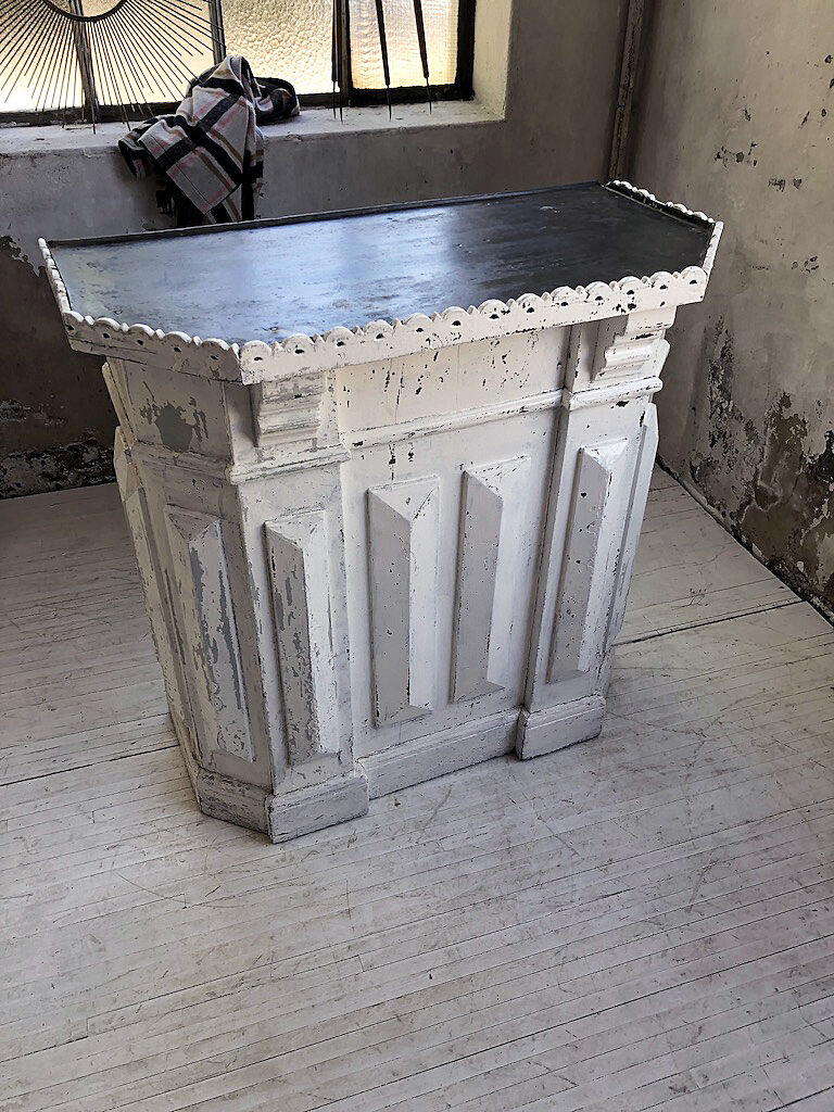 White patina and zinc counter