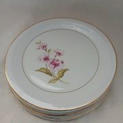 6 vintage Moulin des Loups dessert plates