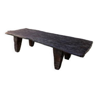 Authentique table Naga ancienne n°19