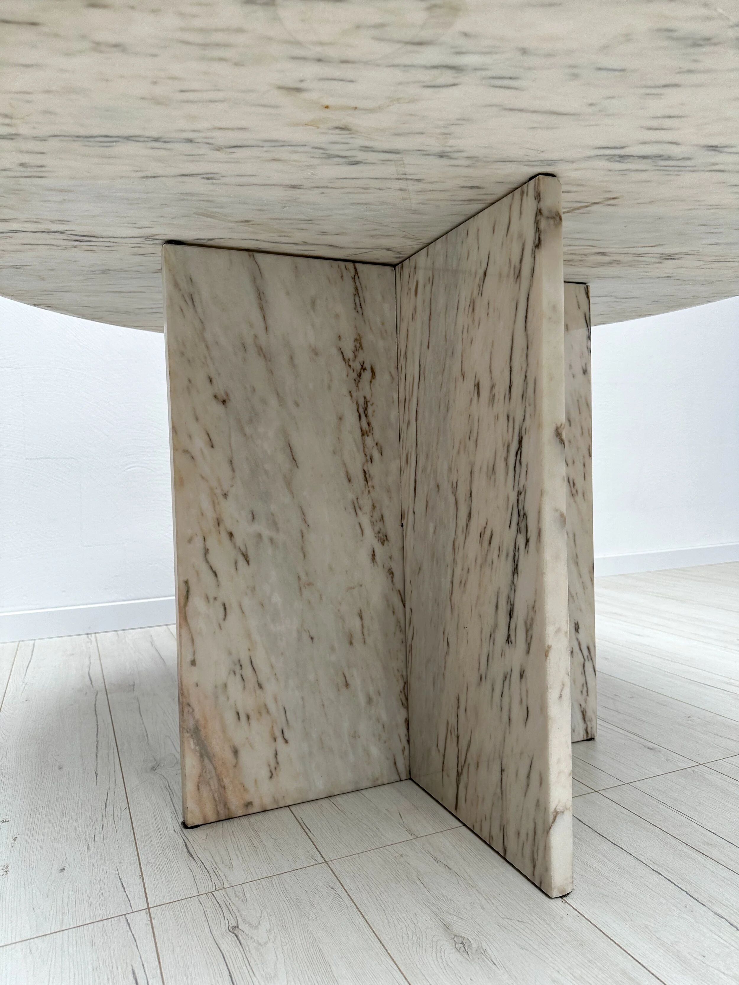 ‘70s Unique Large Round Vintage Marble Dining Table