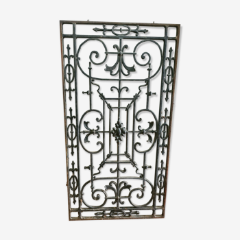 Grille de porte en fonte