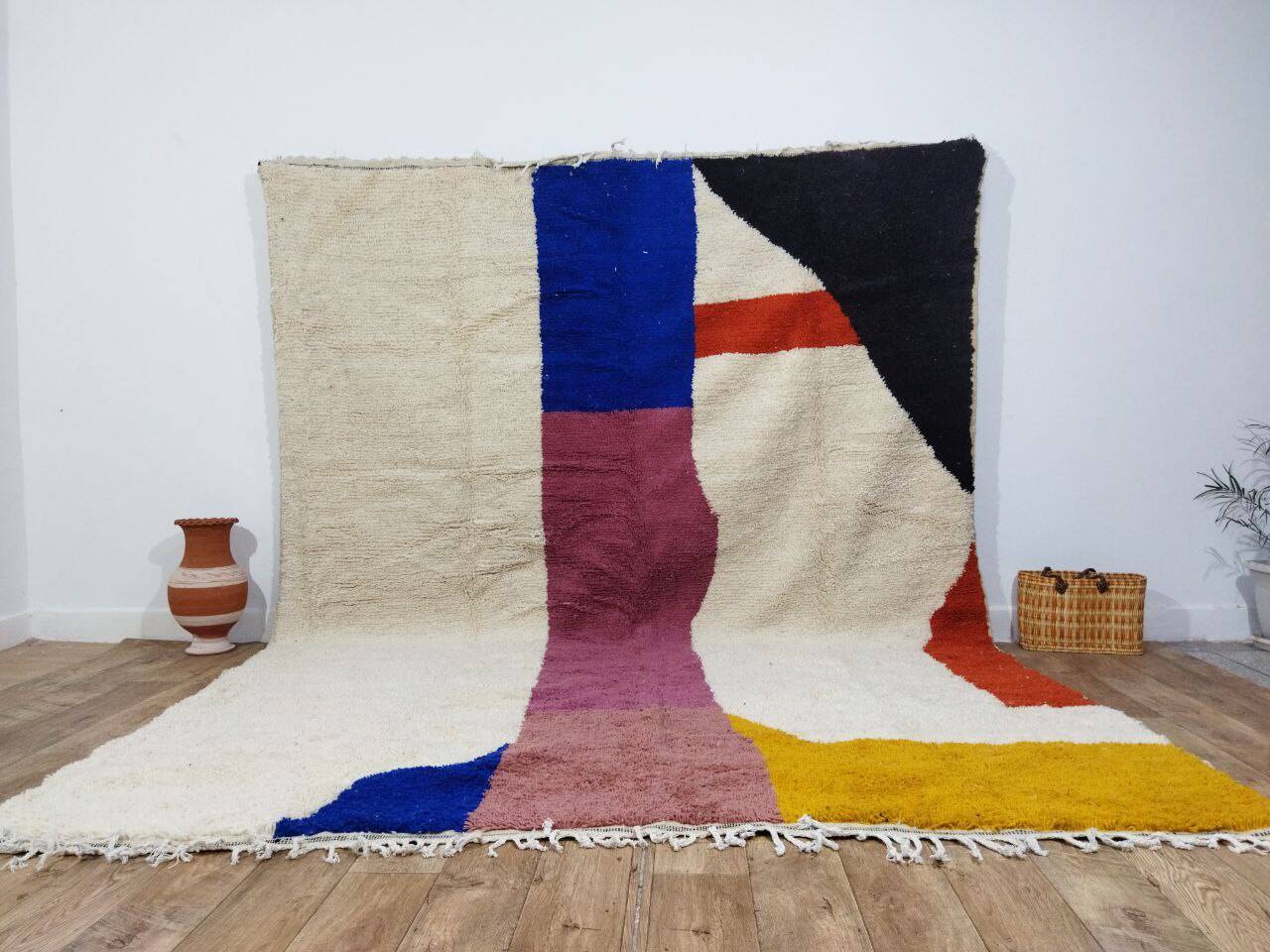 Handmade moroccan berber rug 348 x 260 cm