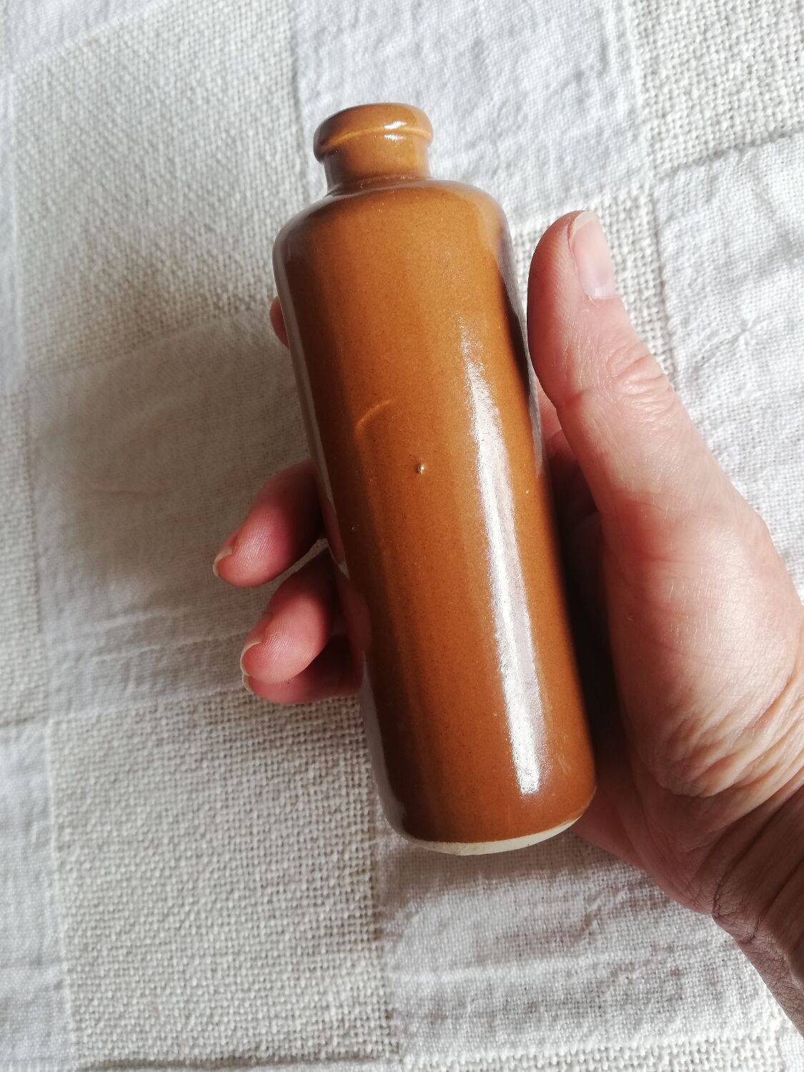 Small brown ceramic stoneware soliflore vase