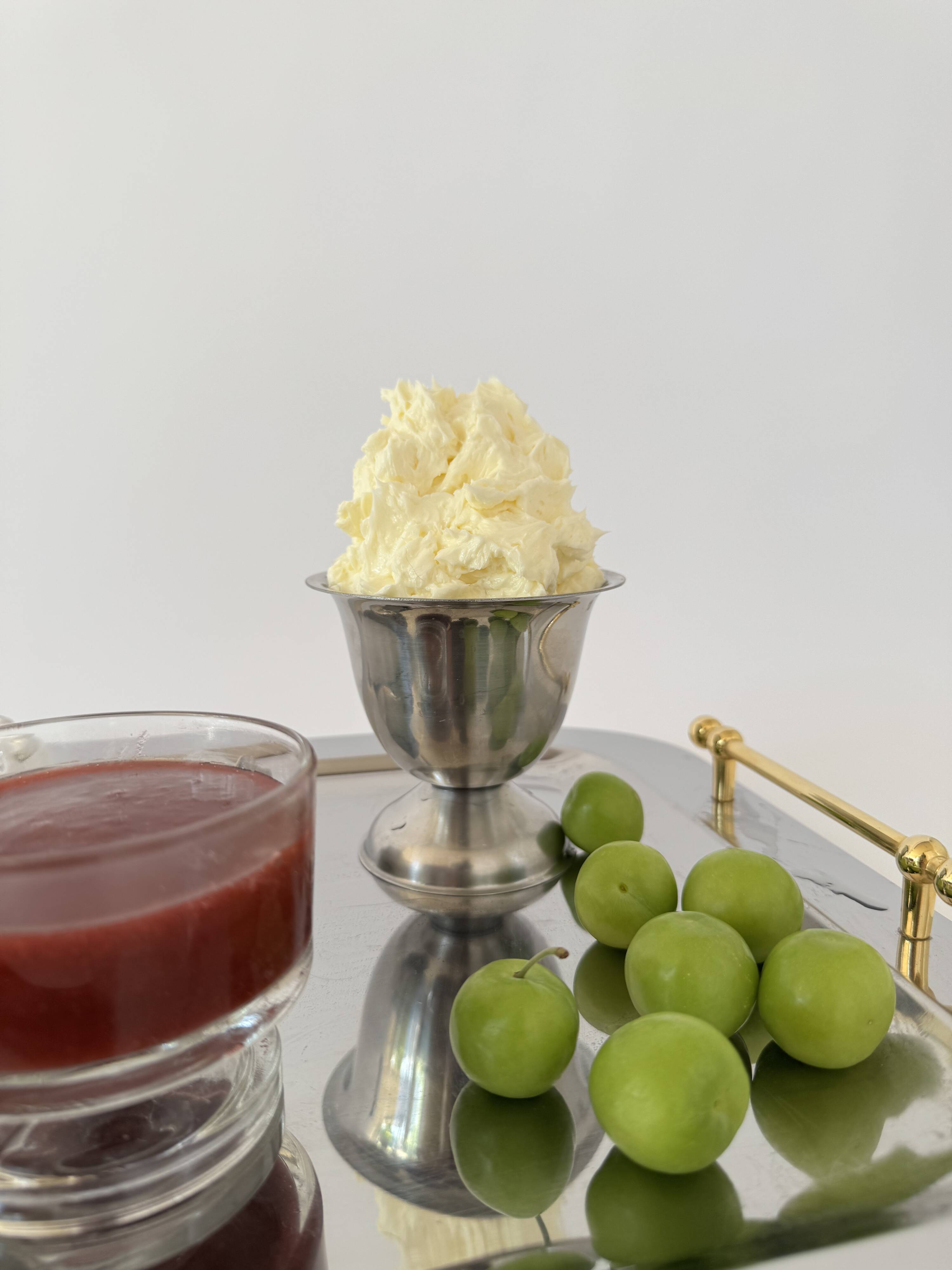 Ensemble de quatre bols à glace en acier inoxydable vintage MCM durables