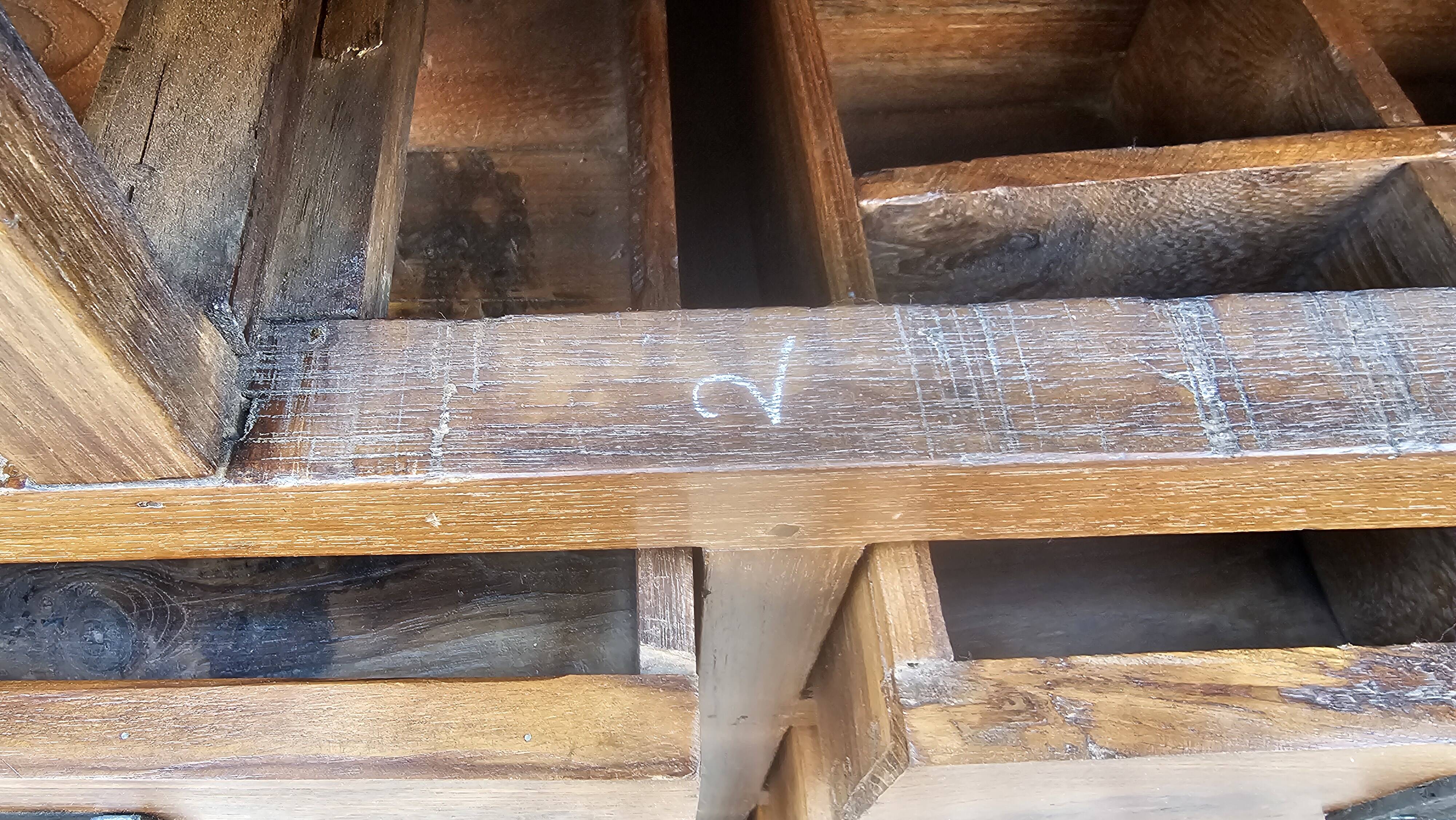 Ancien meuble d'apothicaire 28 tiroirs en teck birman
