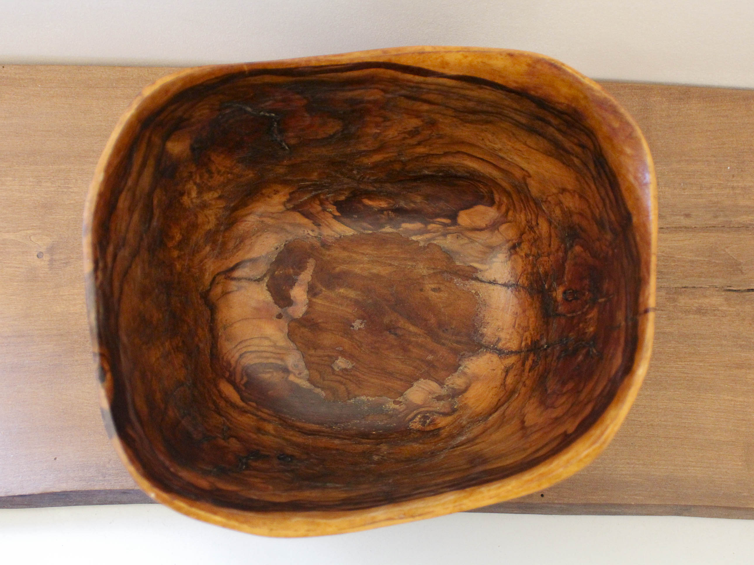 Saladier vintage en bois d'olivier Saint Paul