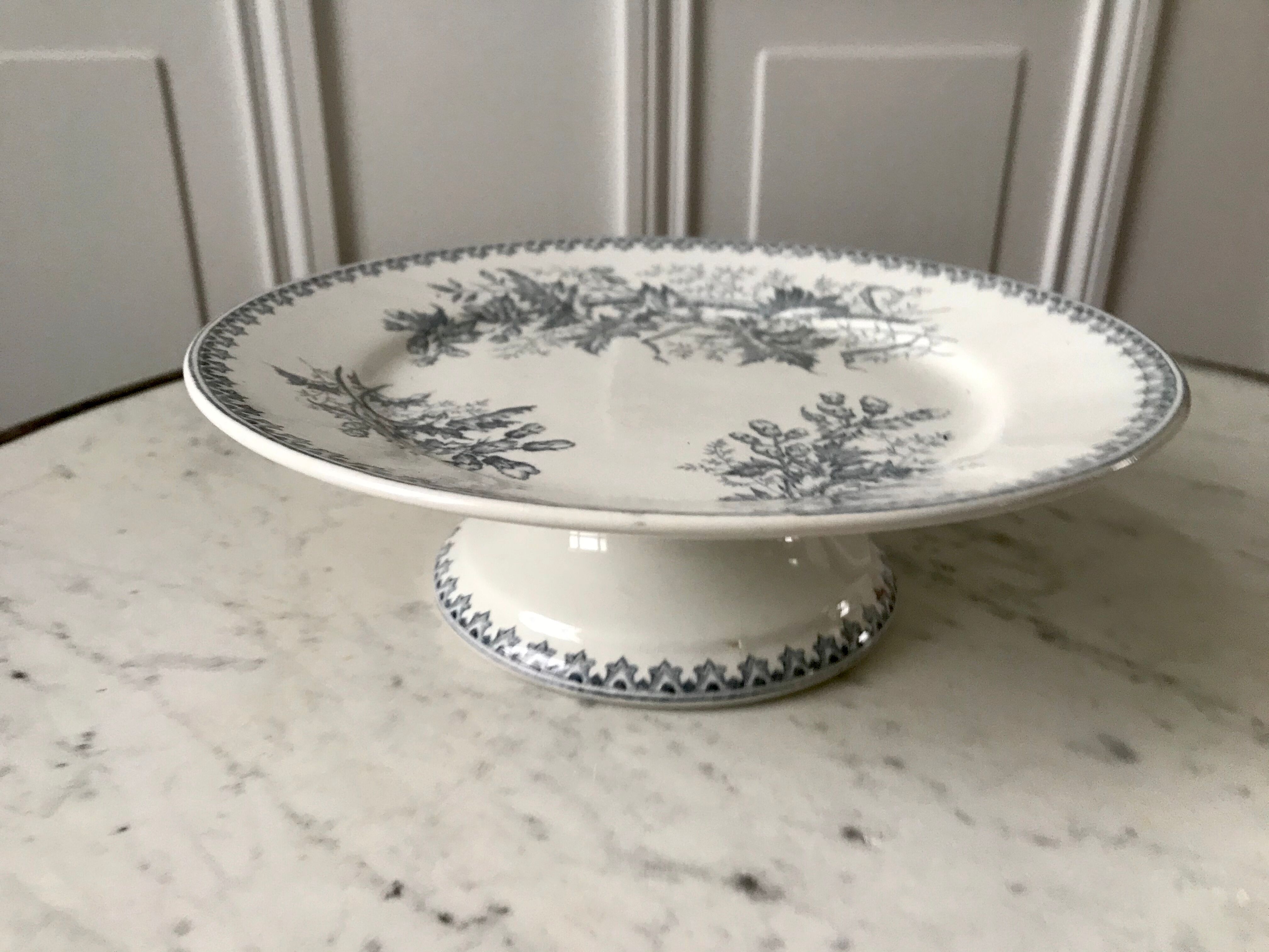 Compotier Iron Earth Company Ceramics Maestricht model Thistle made in Holland late nineteenth