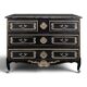 Commode de style Louis XV en chêne laqué noir et rechampi or