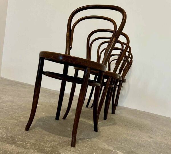 5 chaises bistrot  Thonet en bois courbe