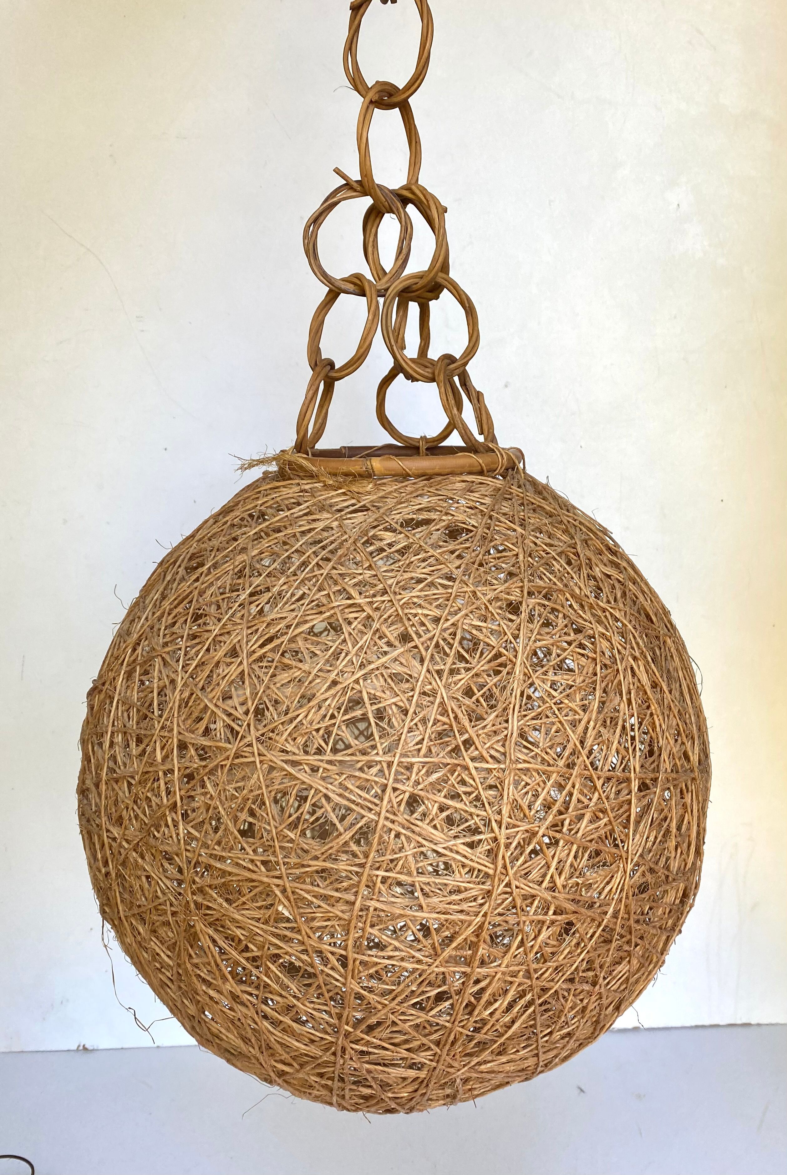Suspension vintage ball rattan and string