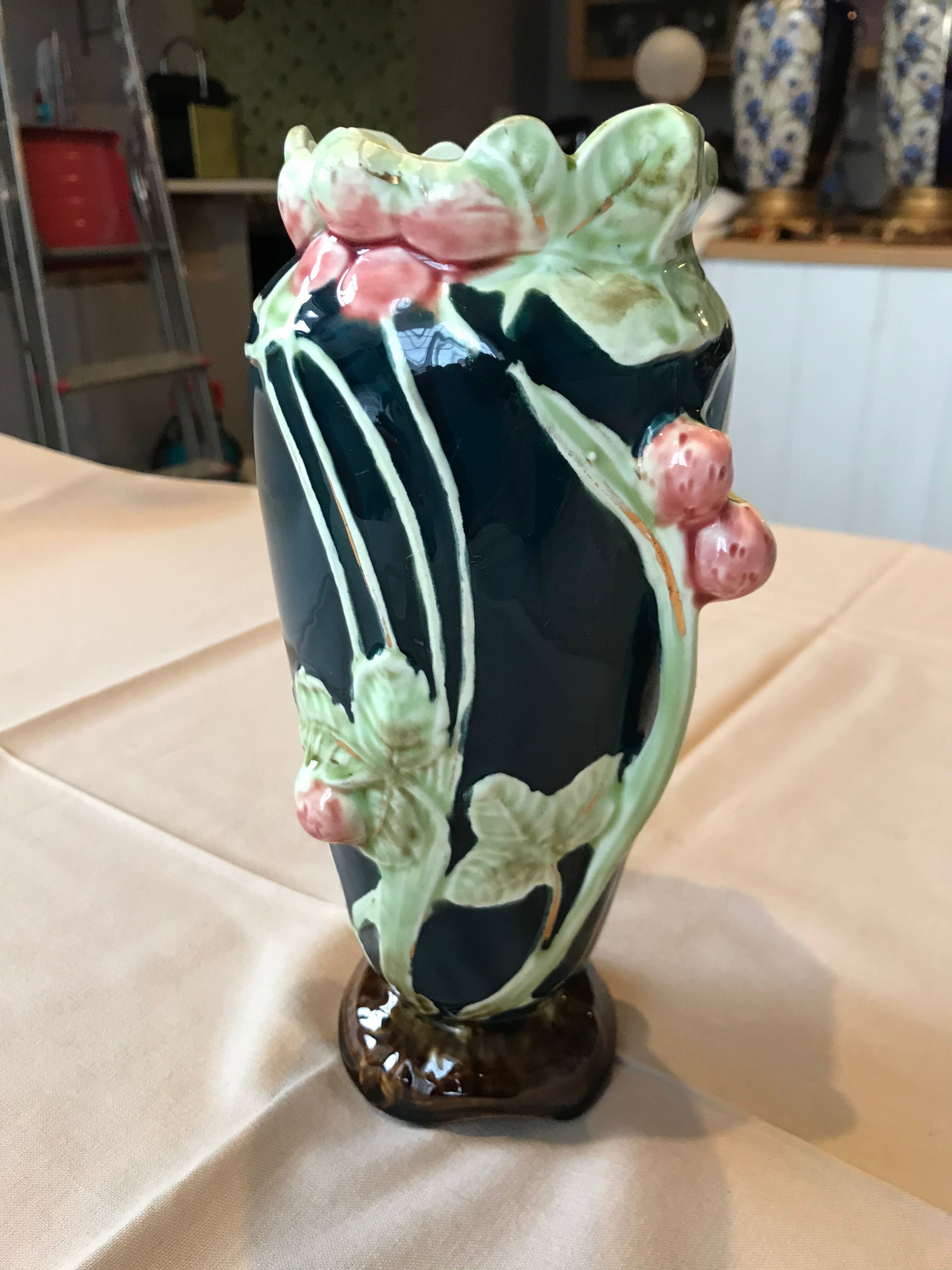 Vase in dabbling
