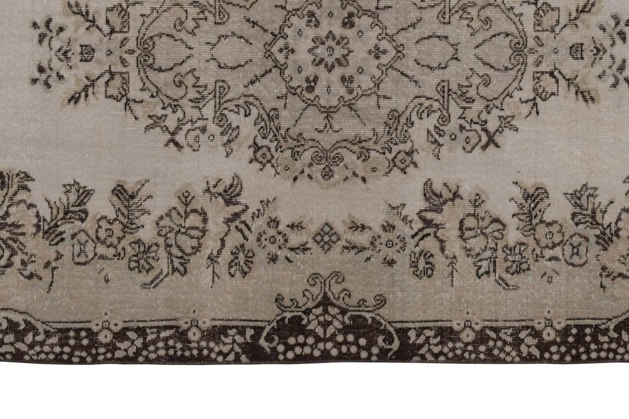 Vintage handmade Turkish rug 165x280 cm