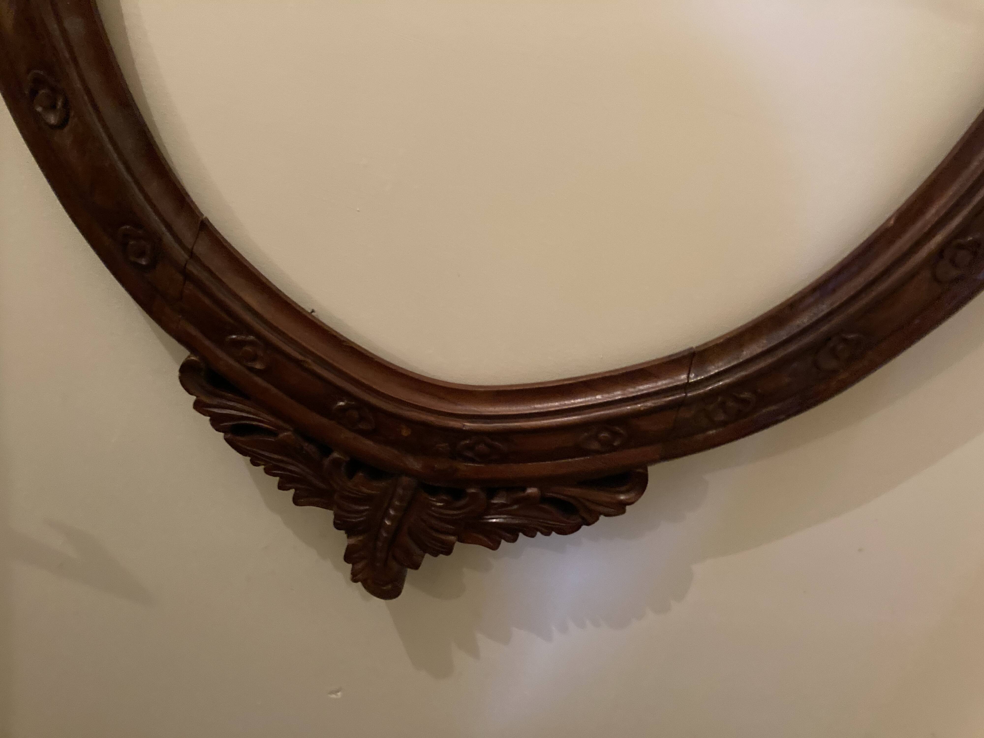 Wooden oval frame