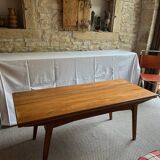 Scandinavian lift-up coffee table