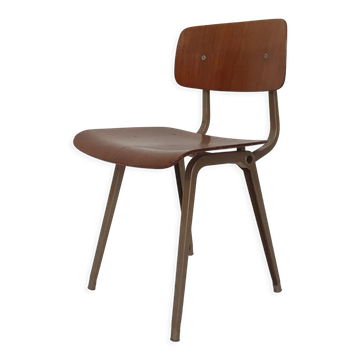 Friso Kramer fro Ahrend de Cirkel, Revolt dining chair, The Netherlands