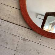 Miroir mural avec tissu orange, années 1950