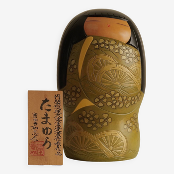 Kokeshi vintage par yoshida takashi / avec sa tablette / 25 cm