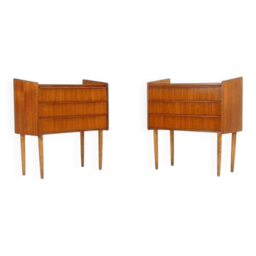 Paire de tables de chevet rétro vintage en teck danois avec tiroirs des années 1970.