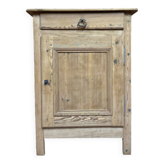 Pitch pine jam buffet