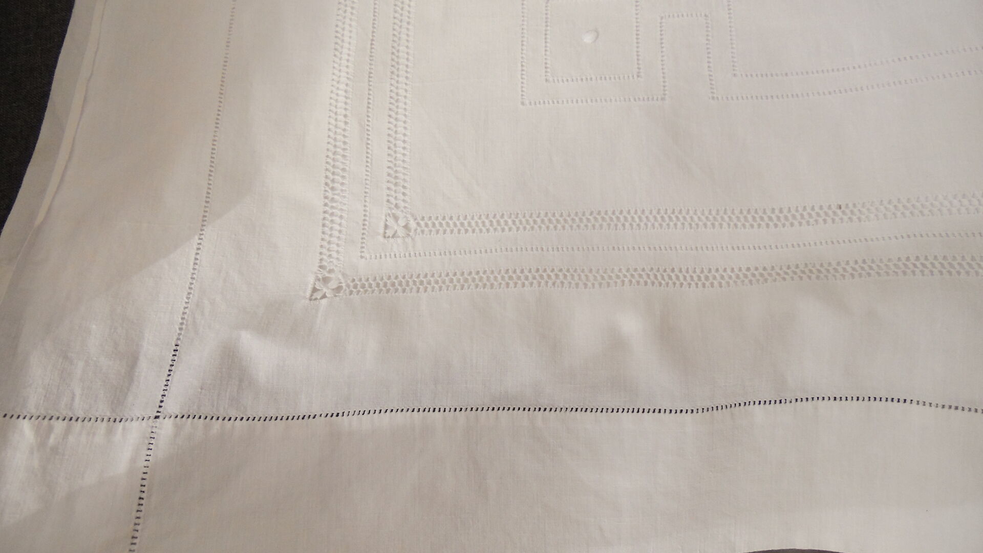 Former embroidered sheet monogram MP embroidery open day row sheets 320 x 200 cm