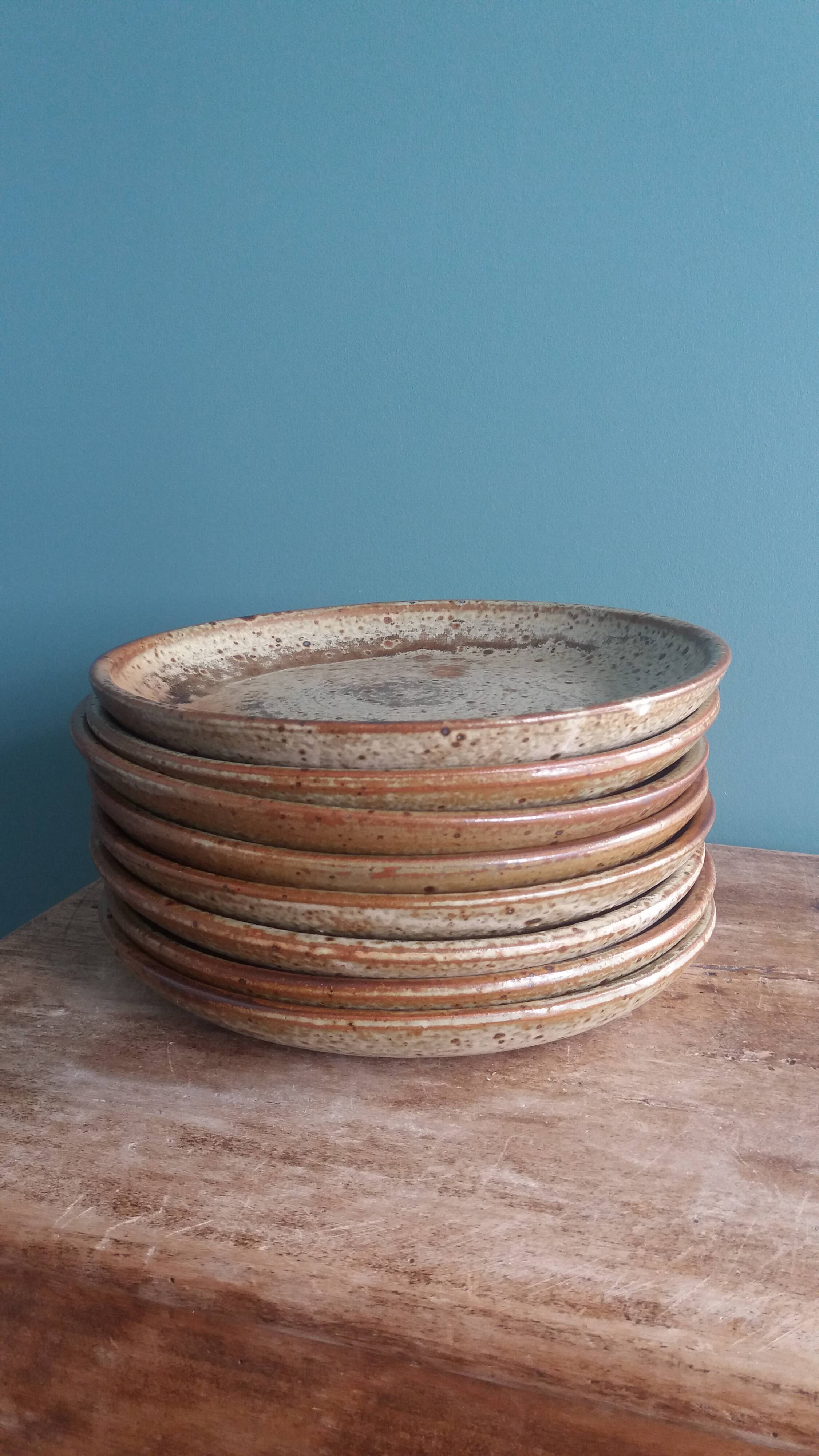 Dessert or cheese plates in Puisaye stoneware, Jean-Pierre Prud’homme