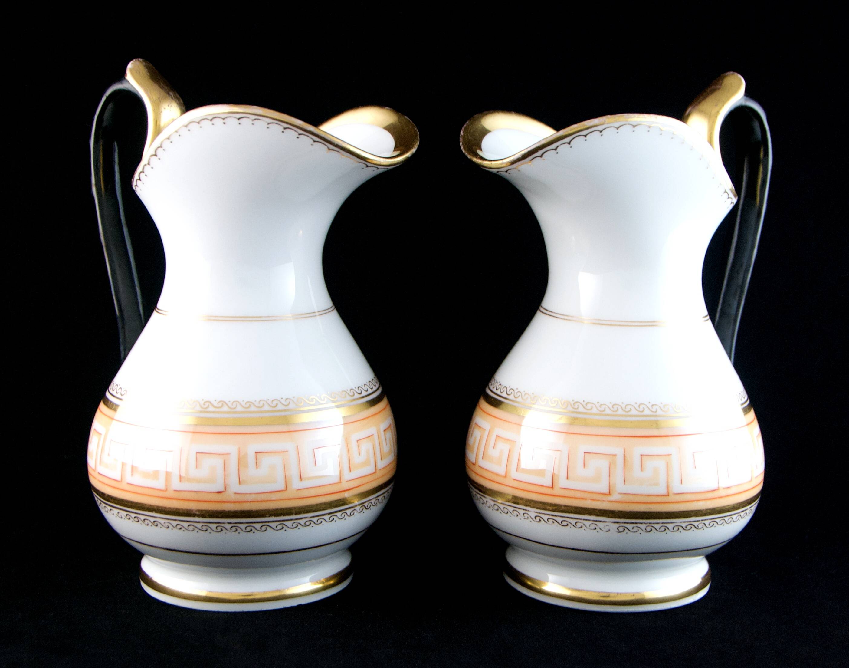 Pair of Antique style porcelain ewers by Carl THIELSCH, ALTWASSER, c. 1860