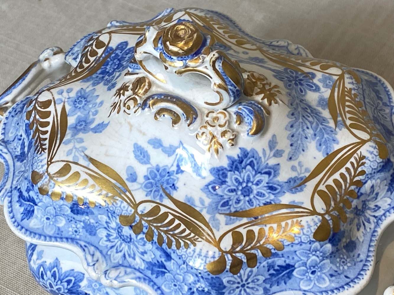 Old sauce boat. Signed Jos Green & Co London. Missing his spoon