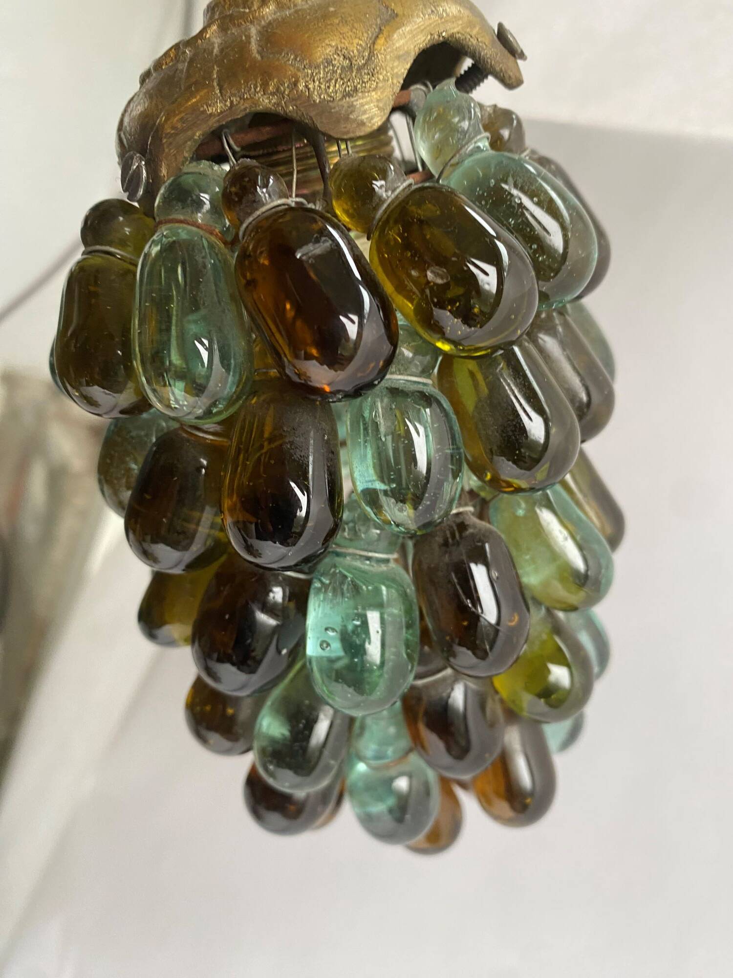 Large grape cluster lamp, Murano glass, 1950.