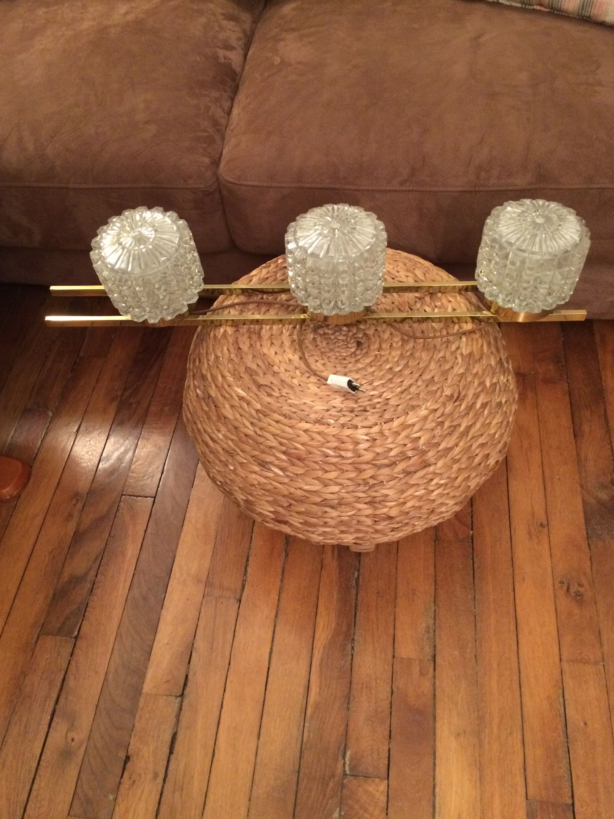 Chiselled glass wall sconce from the 70s