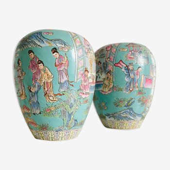 Pair of Chinese pots