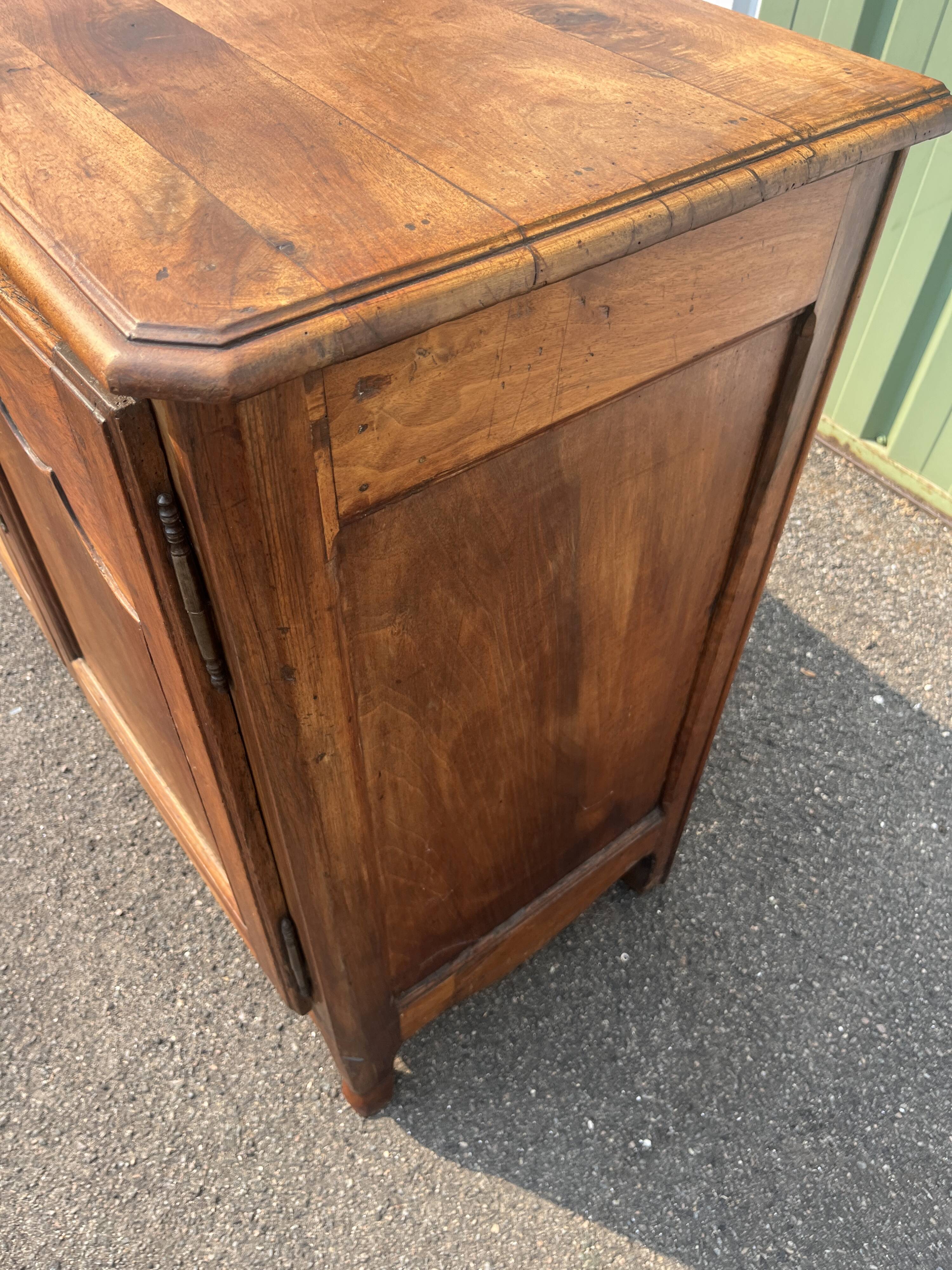 Antique walnut buffet – Louis XV style