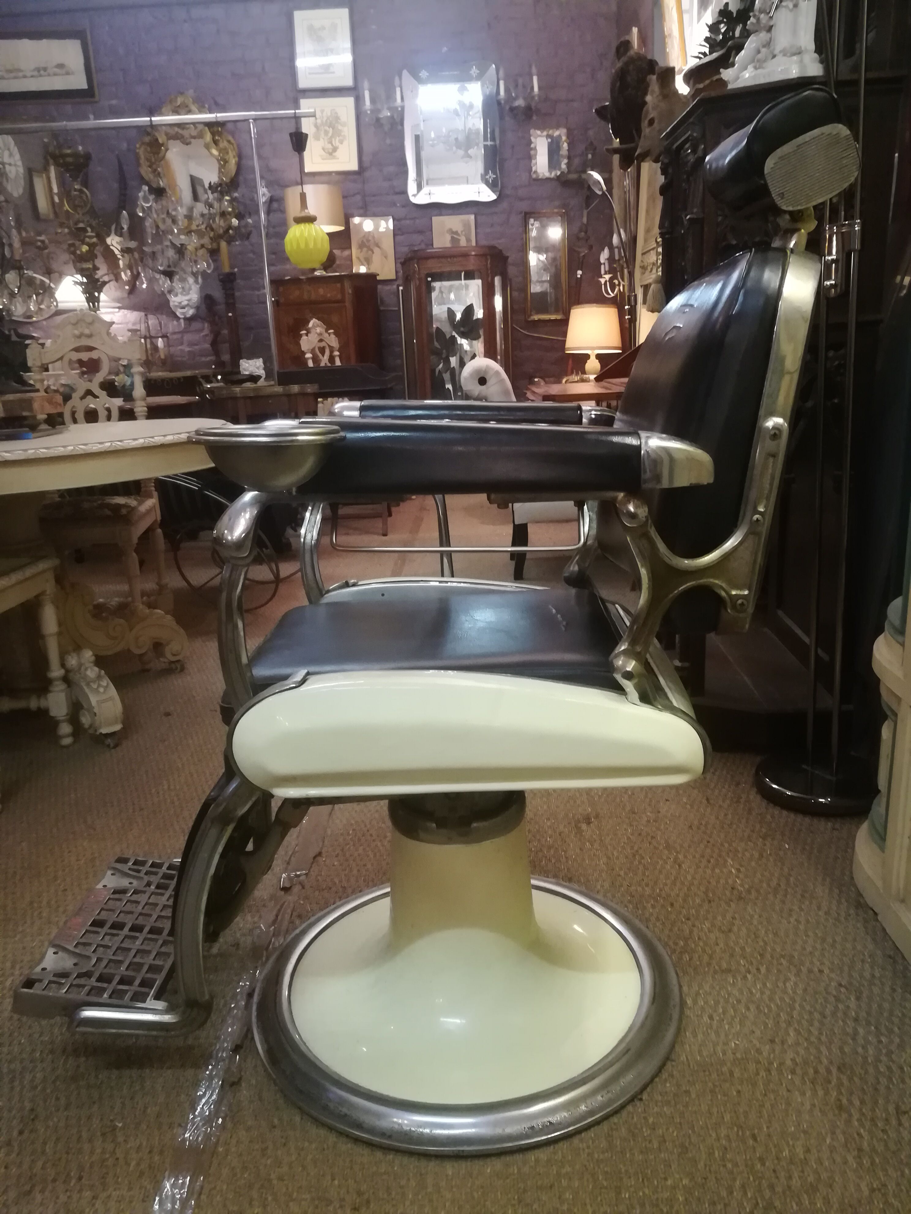 Belmont Barber Chair Legacy Model