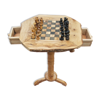 Table d'échecs rustique fait main en bois d'olivier naturel